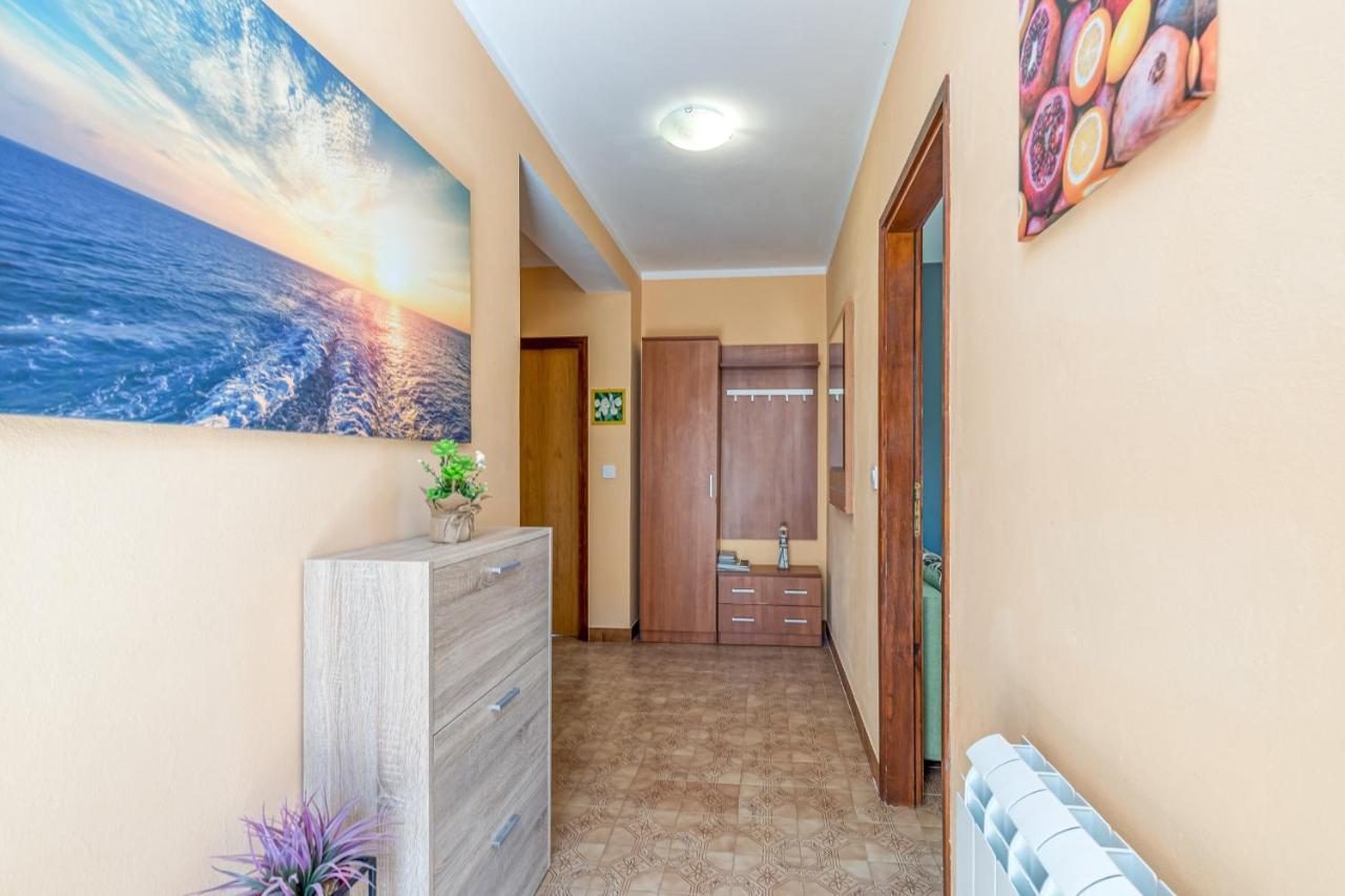 Apartment Mirijana Tar-Vabriga Exterior photo